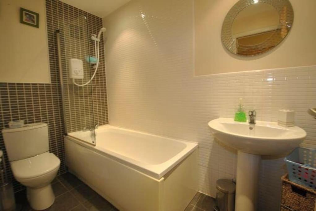Executive 2 Bed 2 Bath - Free Parking Apartman Glasgow Kültér fotó